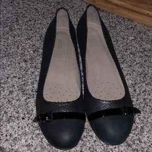 NWOT Ecco Flats.